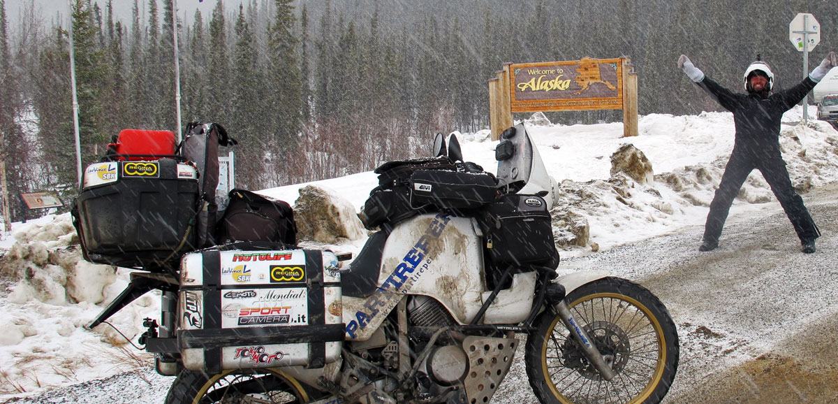 gionata-nencini-honda-transalp-partireper-2013-alaska-highway-fine-del-giro-del-mondo